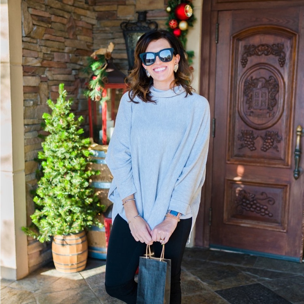 Quay After Hours Sunglasses Black Frame/Smoke Lens